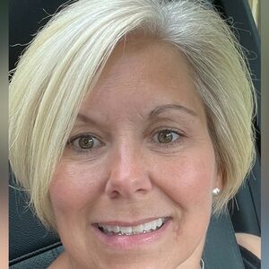 Meet your Posher, Traci